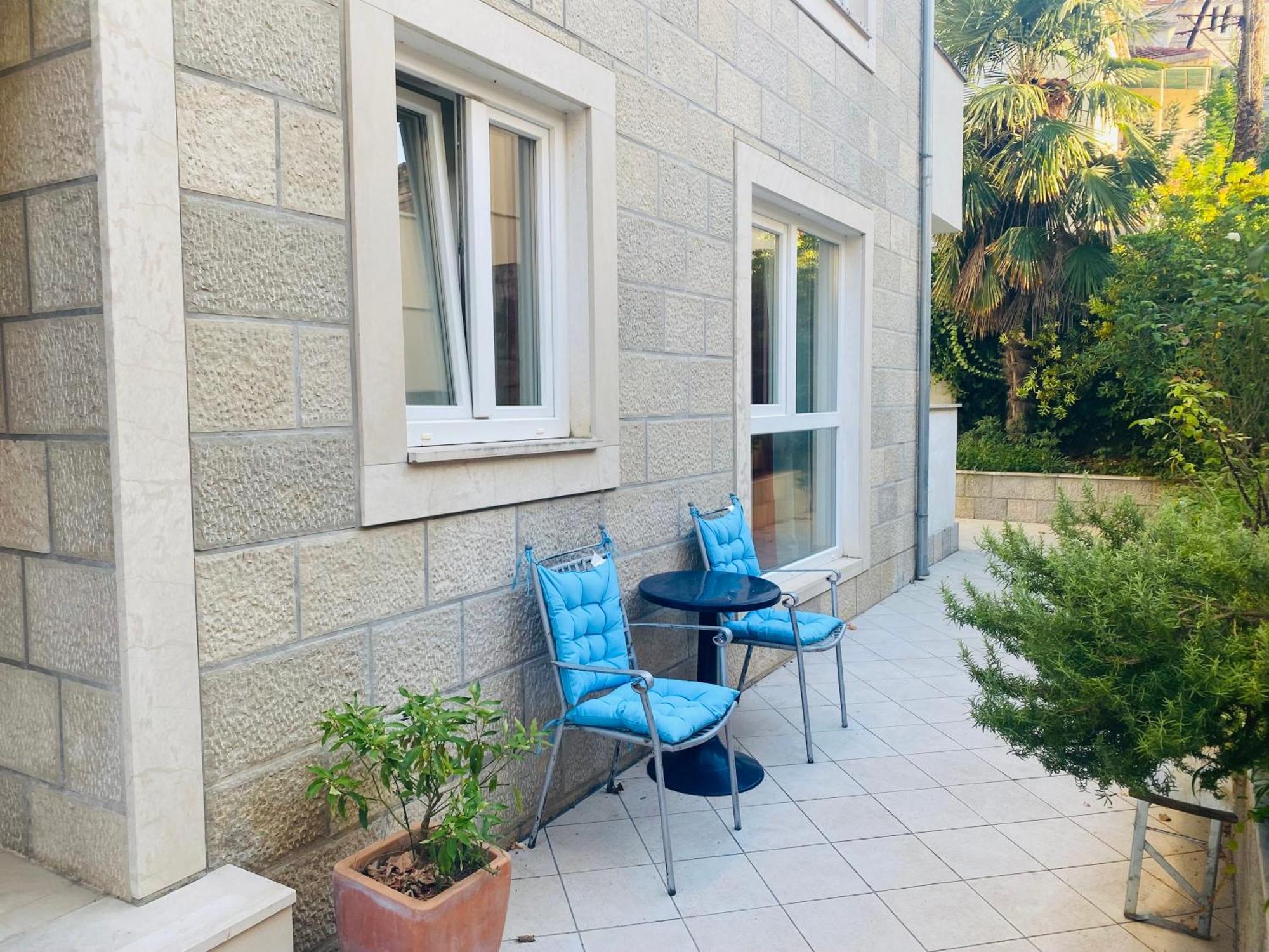 Apartman Pafi *